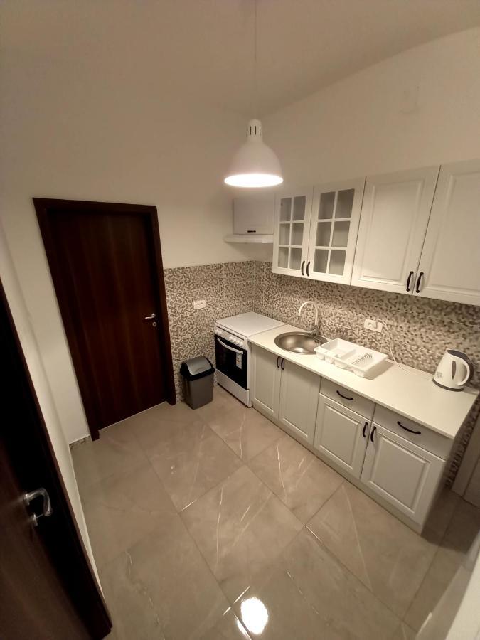 Apartment Lea Mataija โนวีวีโนดอลสกี ภายนอก รูปภาพ