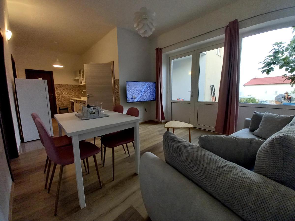 Apartment Lea Mataija โนวีวีโนดอลสกี ภายนอก รูปภาพ