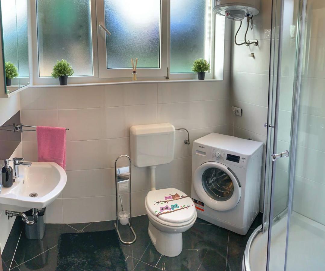 Apartment Lea Mataija โนวีวีโนดอลสกี ภายนอก รูปภาพ